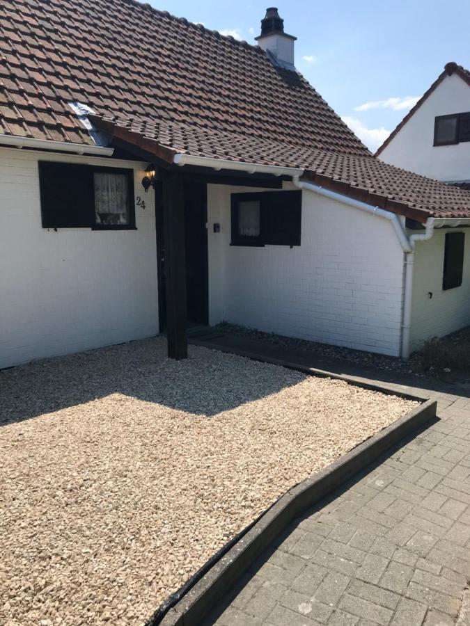 Zeepark Zeewind Hotel Bredene Exterior foto